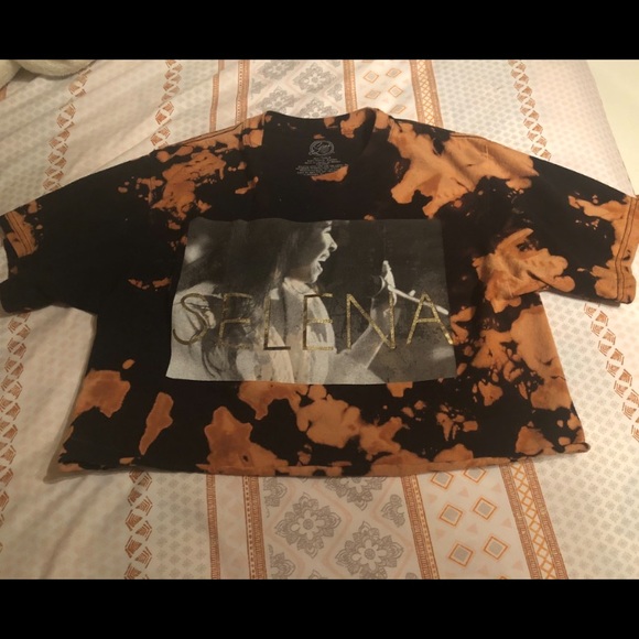 SOLD Bleached Selena crop top - Picture 2 of 2